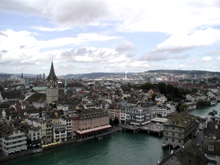 una veduta panoramica di Zurigo