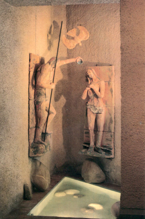 Ceramiche con il Battesimo di Cristo, di Sergio Bazzarin (2010).