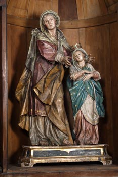 Statua di Sant\'Anna con Maria Bambina