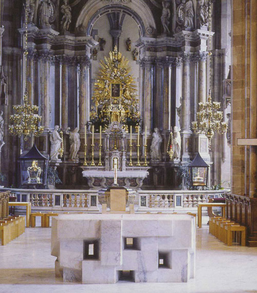 Cattedrale di Bolzano. Artista Michael Hllrigl (1976).