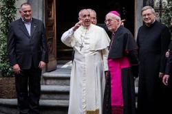 Papa Francesco incontra i malati al Cottolengo