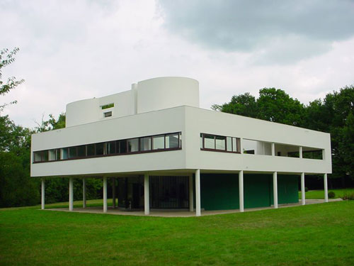 Poissy (Île-de-France), villa Savoye, progetto di Le Corbusier (1928-31). (foto Valueyou, da Wikipedia)