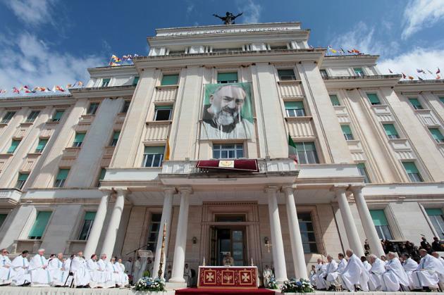 Cardinale Montenegro: Casa Sollievo e Gruppi di Preghiera modello di vita cristiana integrale