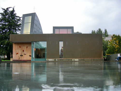 Lacappella di St. Ignatius a Seattle (stato di Washington, USA). Vista esterna (Joe Mabel, Wikipedia).