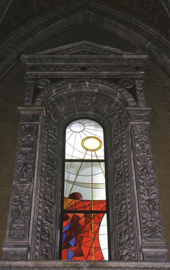Cattedrale di S. Maria Assunta a Como (Italia), opera di Luigi Veronesi. Il nuovo e l'antico convivono.